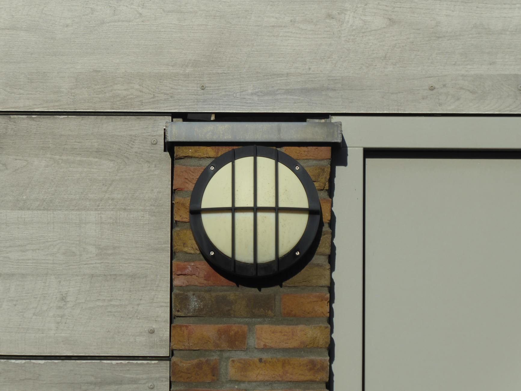 The 10 Best Outdoor Wall Sconces For A Modern Home.