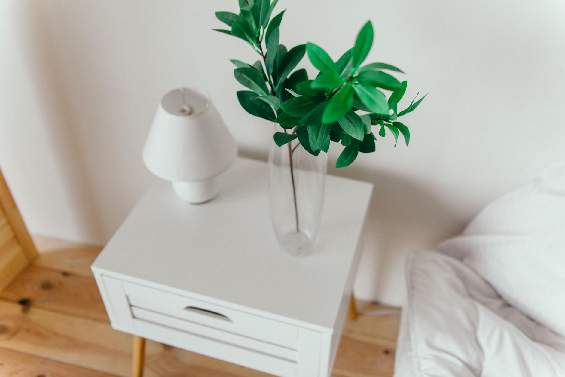 Minimalist Lighting: Simple, Elegant Floor Lamps For A Clean Aesthetic