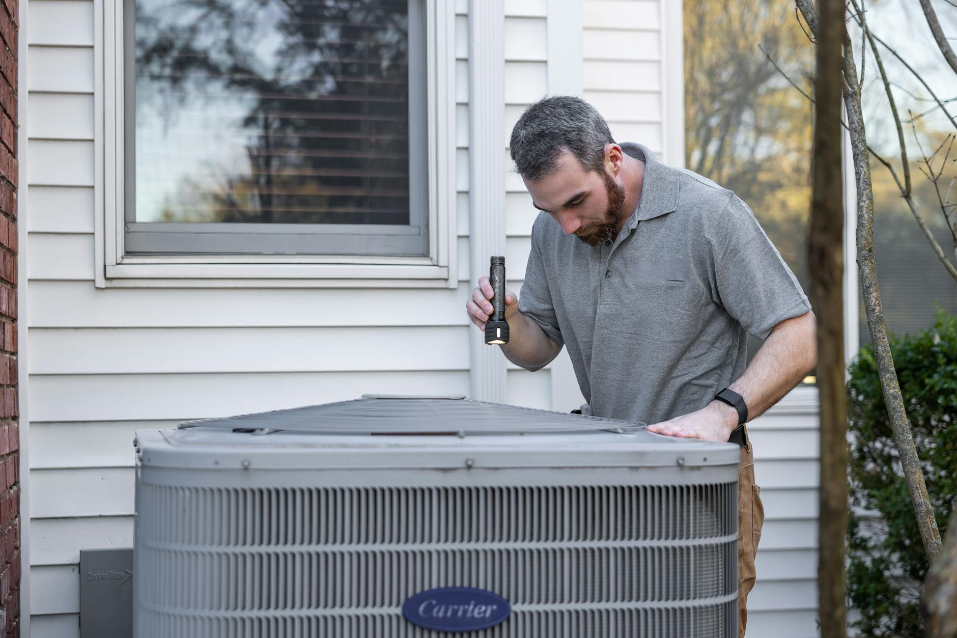 Outdoor AC Unit Not Turning On? 7 Things To Check First.