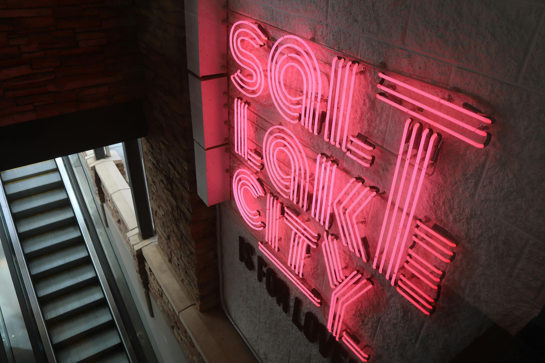 How LED Lighting Is Making Our Cities Smarter And Safer