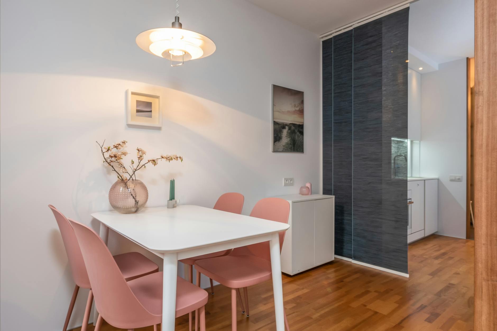 What’s The Best Light Bulb For A Reading Floor Lamp?
