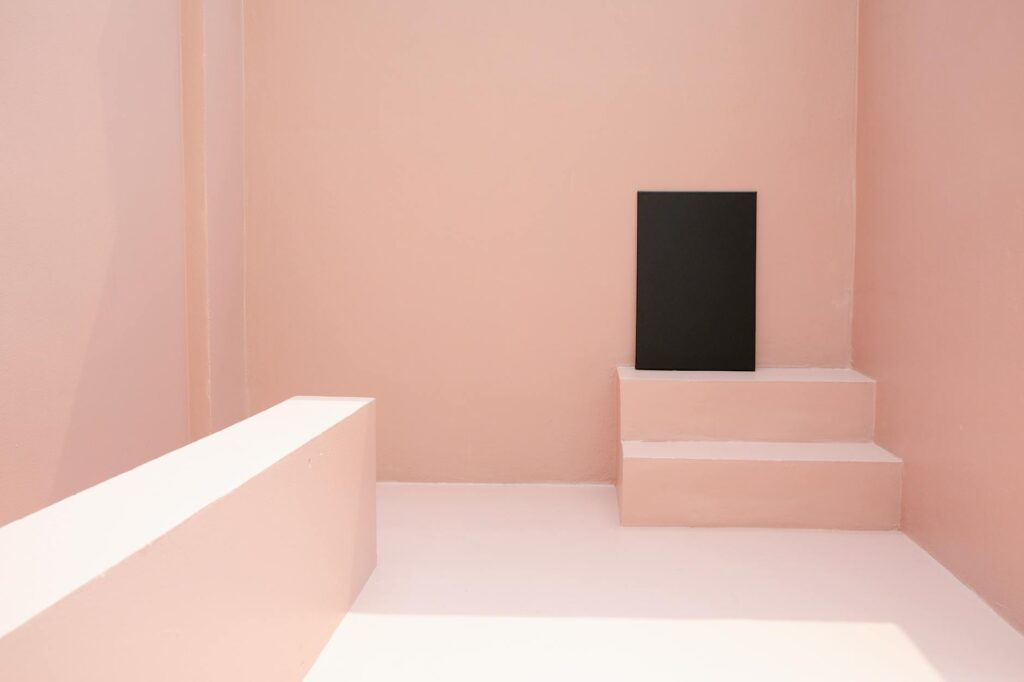 The Step-by-Step Guide To Creating A Flawless Gallery Wall