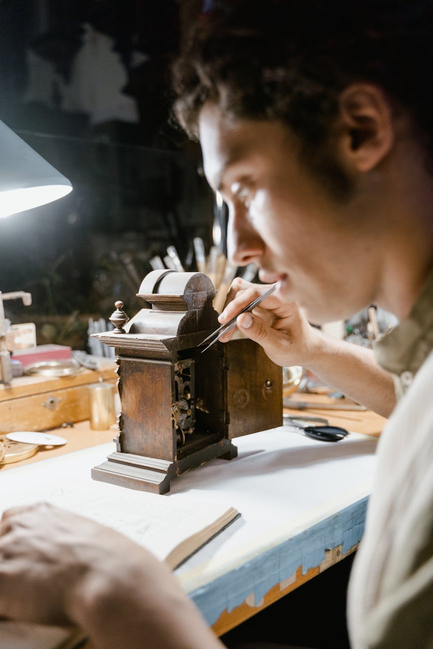 Is Your Desk Lamp Causing Eye Strain? Here’s How To Fix It.