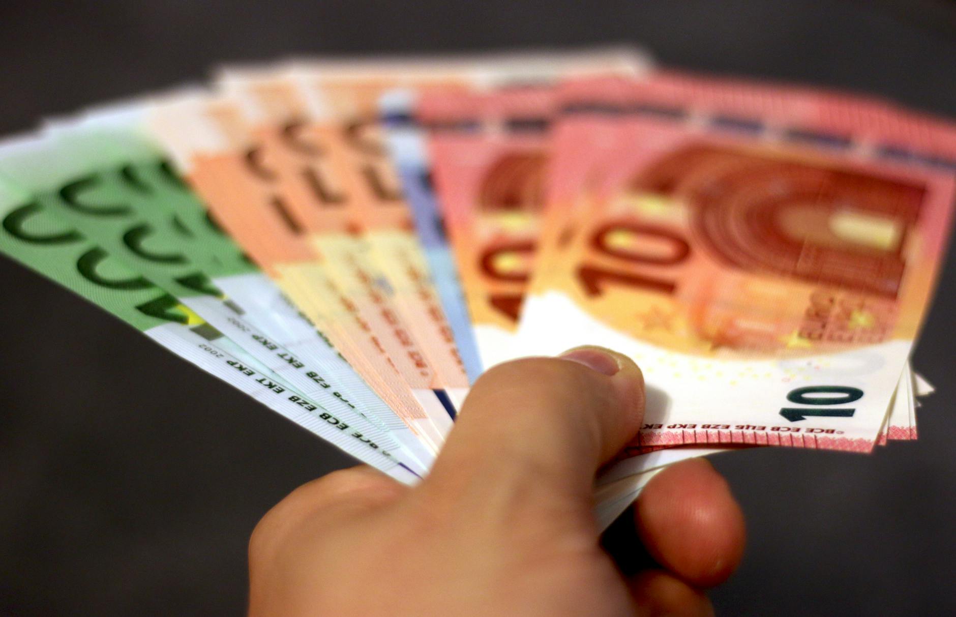 How A Programmable Fan Setting Can Save You Money.